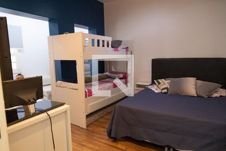 Casa à venda com 350m², 4 quartos e 3 vagas Casa à venda com 350m², 4 quartos e 3 vagasQuarto 1