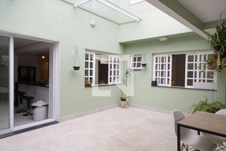 Casa à venda com 350m², 4 quartos e 3 vagas Casa à venda com 350m², 4 quartos e 3 vagasChurrasqueira