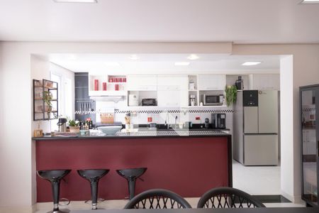 Casa à venda com 350m², 4 quartos e 3 vagas Casa à venda com 350m², 4 quartos e 3 vagasCozinha