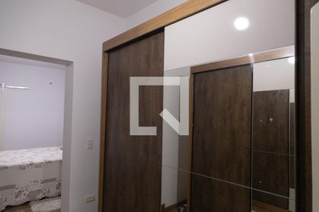 Casa à venda com 350m², 4 quartos e 3 vagas Casa à venda com 350m², 4 quartos e 3 vagasCloset da suíte