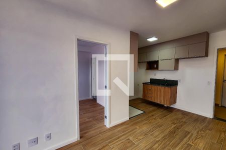 Sala e Cozinha de apartamento para alugar com 1 quarto, 31m² em Vila Sônia, São Paulo