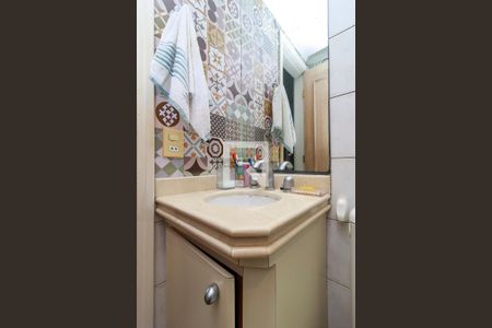 Apartamento à venda com 111m², 3 quartos e 2 vagasSuíte - Banheiro