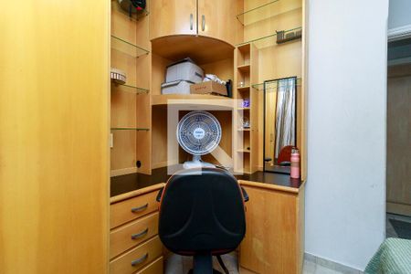 Apartamento à venda com 111m², 3 quartos e 2 vagasQuarto 2