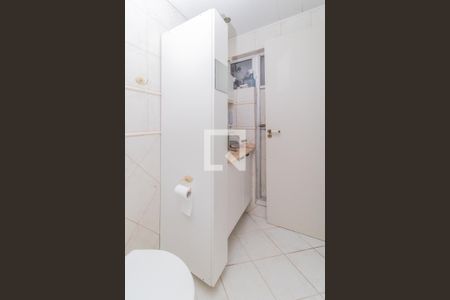 Banheiro de apartamento à venda com 3 quartos, 79m² em Tristeza, Porto Alegre