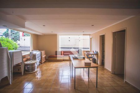 Apartamento para alugar com 80m², 2 quartos e 1 vaga Apartamento para alugar com 80m², 2 quartos e 1 vagaÁrea comum - Salão de festas