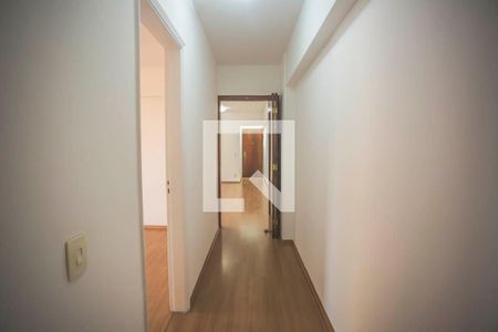 Corredor - Quartos de apartamento para alugar com 2 quartos, 80m² em Vila da Saúde, São Paulo
