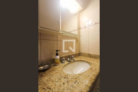Banheiro suite de apartamento à venda com 1 quarto, 55m² em Jardim São Pedro, Porto Alegre