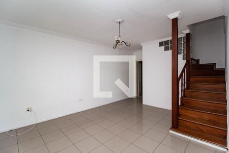 Sala de casa para alugar com 6 quartos, 210m² em Vila Albertina, São Paulo