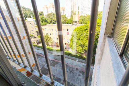 Vista da Sala de apartamento à venda com 2 quartos, 45m² em Conjunto Residencial José Bonifácio, São Paulo