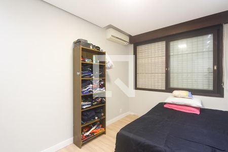 Quarto 1 de apartamento à venda com 3 quartos, 90m² em Jardim do Salso, Porto Alegre