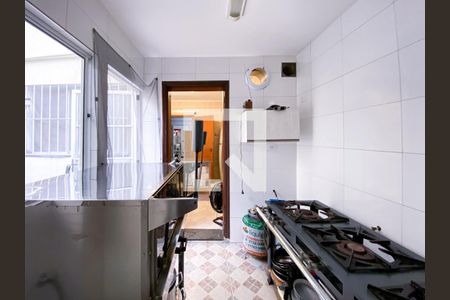 Casa à venda com 106m², 2 quartos e 1 vagaCozinha 