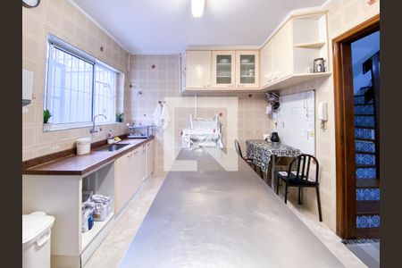 Casa à venda com 106m², 2 quartos e 1 vagaCozinha 