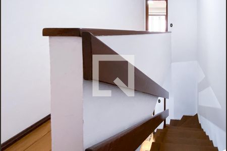 Casa à venda com 106m², 2 quartos e 1 vagaEscada 