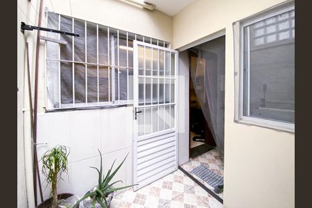 Casa à venda com 106m², 2 quartos e 1 vagaÁrea externa