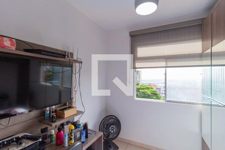 Quarto 1 de apartamento para alugar com 3 quartos, 60m² em Conjunto Habitacional Presidente Castelo Branco, Carapicuíba