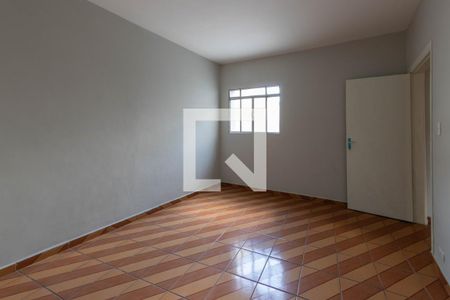 Quarto 1 de casa para alugar com 2 quartos, 70m² em Vila Ema, São Paulo