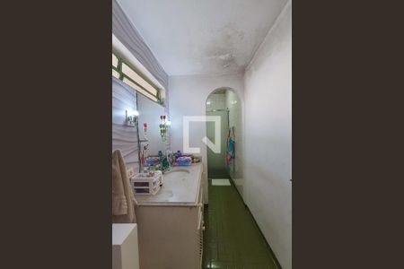 Casa à venda com 200m², 2 quartos e 2 vagas Casa à venda com 200m², 2 quartos e 2 vagasBanheiro da Suíte