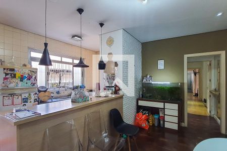 Casa à venda com 200m², 2 quartos e 2 vagas Casa à venda com 200m², 2 quartos e 2 vagasCozinha