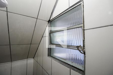 Banheiro de casa para alugar com 1 quarto, 40m² em Vila Nova York, São Paulo