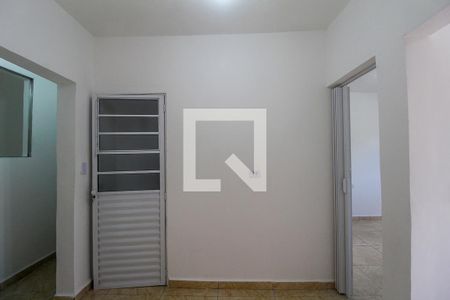 Sala de casa para alugar com 2 quartos, 50m² em Vila Nova York, São Paulo