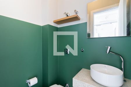 Lavabo de apartamento para alugar com 2 quartos, 82m² em Itaim Bibi, São Paulo