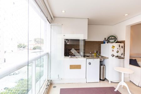 Apartamento à venda com 85m², 3 quartos e 2 vagas Apartamento à venda com 85m², 3 quartos e 2 vagasVaranda