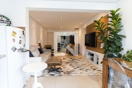 Apartamento à venda com 85m², 3 quartos e 2 vagas Apartamento à venda com 85m², 3 quartos e 2 vagasVaranda