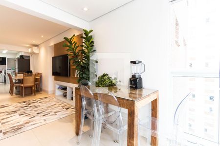 Apartamento à venda com 85m², 3 quartos e 2 vagas Apartamento à venda com 85m², 3 quartos e 2 vagasVaranda