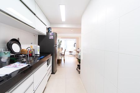 Apartamento à venda com 85m², 3 quartos e 2 vagas Apartamento à venda com 85m², 3 quartos e 2 vagasCozinha