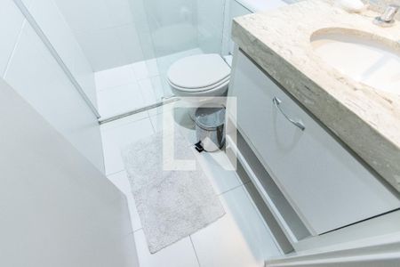 Apartamento à venda com 85m², 3 quartos e 2 vagas Apartamento à venda com 85m², 3 quartos e 2 vagasBanheiro Social