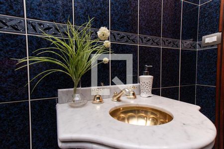 Casa à venda com 330m², 4 quartos e 4 vagasLavabo  