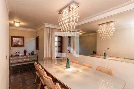 Casa à venda com 330m², 4 quartos e 4 vagasSala de Jantar