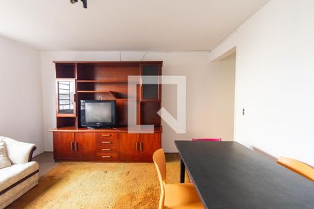 Sala de apartamento para alugar com 3 quartos, 67m² em Santa Cândida, Curitiba