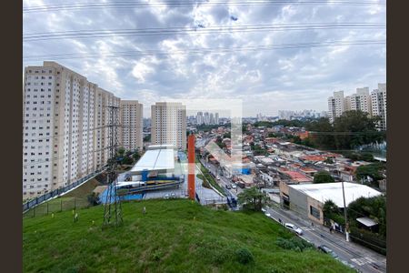 Sala de apartamento para alugar com 2 quartos, 40m² em Jardim Celeste, São Paulo