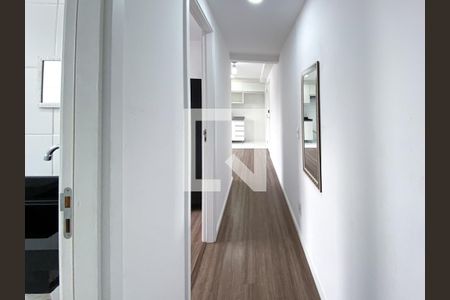 Corredor  de apartamento para alugar com 2 quartos, 40m² em Jardim Celeste, São Paulo