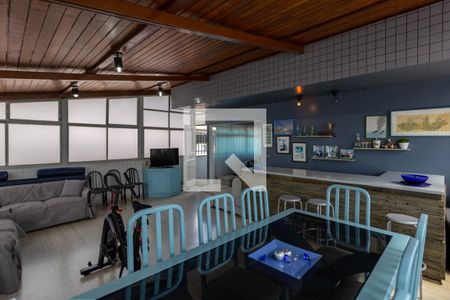 Apartamento à venda com 170m², 4 quartos e 2 vagas Apartamento à venda com 170m², 4 quartos e 2 vagasCobertura