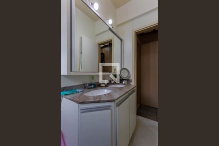 Apartamento à venda com 170m², 4 quartos e 2 vagas Apartamento à venda com 170m², 4 quartos e 2 vagasBanheiro