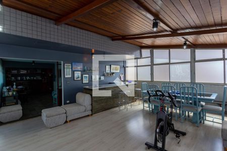 Apartamento à venda com 170m², 4 quartos e 2 vagas Apartamento à venda com 170m², 4 quartos e 2 vagasCobertura