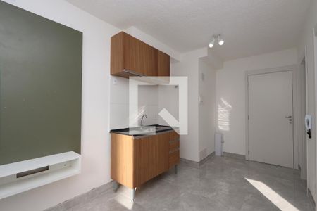 Sala/Cozinha de apartamento para alugar com 1 quarto, 24m² em Vila Prudente, São Paulo