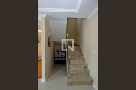Escada de casa de condomínio para alugar com 4 quartos, 160m² em Recreio dos Bandeirantes, Rio de Janeiro