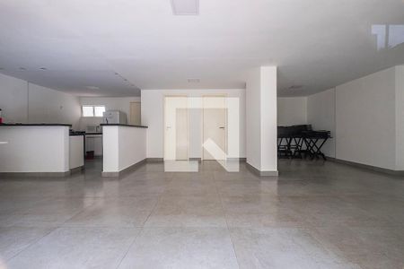Apartamento para alugar com 100m², 3 quartos e 1 vaga Apartamento para alugar com 100m², 3 quartos e 1 vagaÁrea comum - Salão de festas