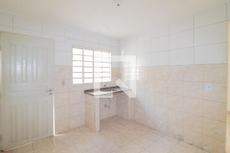 Cozinha de casa para alugar com 1 quarto, 21m² em Vila Maria Alta, São Paulo