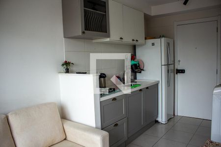Sala/Cozinha de kitnet/studio para alugar com 1 quarto, 29m² em Água Branca, São Paulo