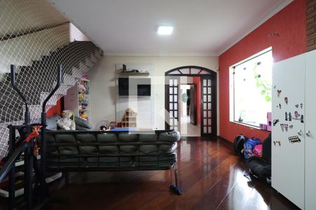 Sala de casa à venda com 3 quartos, 246m² em Barcelona, Santo André