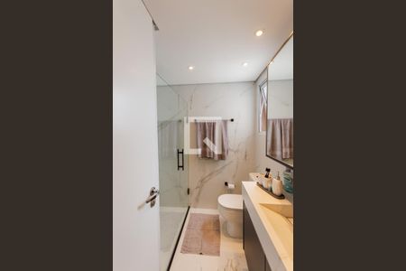 Apartamento à venda com 78m², 1 quarto e 2 vagas Apartamento à venda com 78m², 1 quarto e 2 vagasBanheiro da Suíte