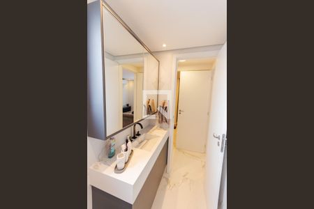 Apartamento à venda com 78m², 1 quarto e 2 vagas Apartamento à venda com 78m², 1 quarto e 2 vagasBanheiro da Suíte