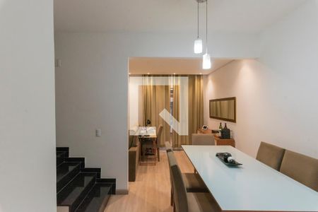 Casa de condomínio à venda com 90m², 3 quartos e 3 vagasSala