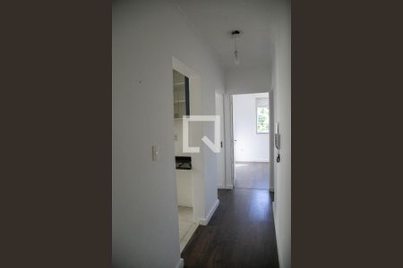 Corredor de apartamento para alugar com 2 quartos, 62m² em Nonoai, Porto Alegre