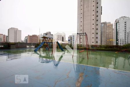 Apartamento à venda com 170m², 3 quartos e 1 vaga Apartamento à venda com 170m², 3 quartos e 1 vagaÁrea comum - Playground