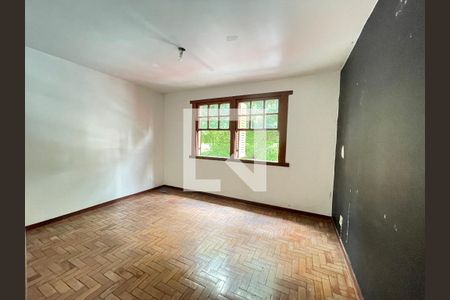 Quarto  de casa para alugar com 6 quartos, 227m² em Funcionários, Belo Horizonte